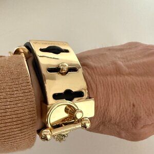 BCBGMAXAZRIA BLACK LEATHER CUFF BRACELET GOLD TURNLOCK STATEMENT TOGGLE CHAIN